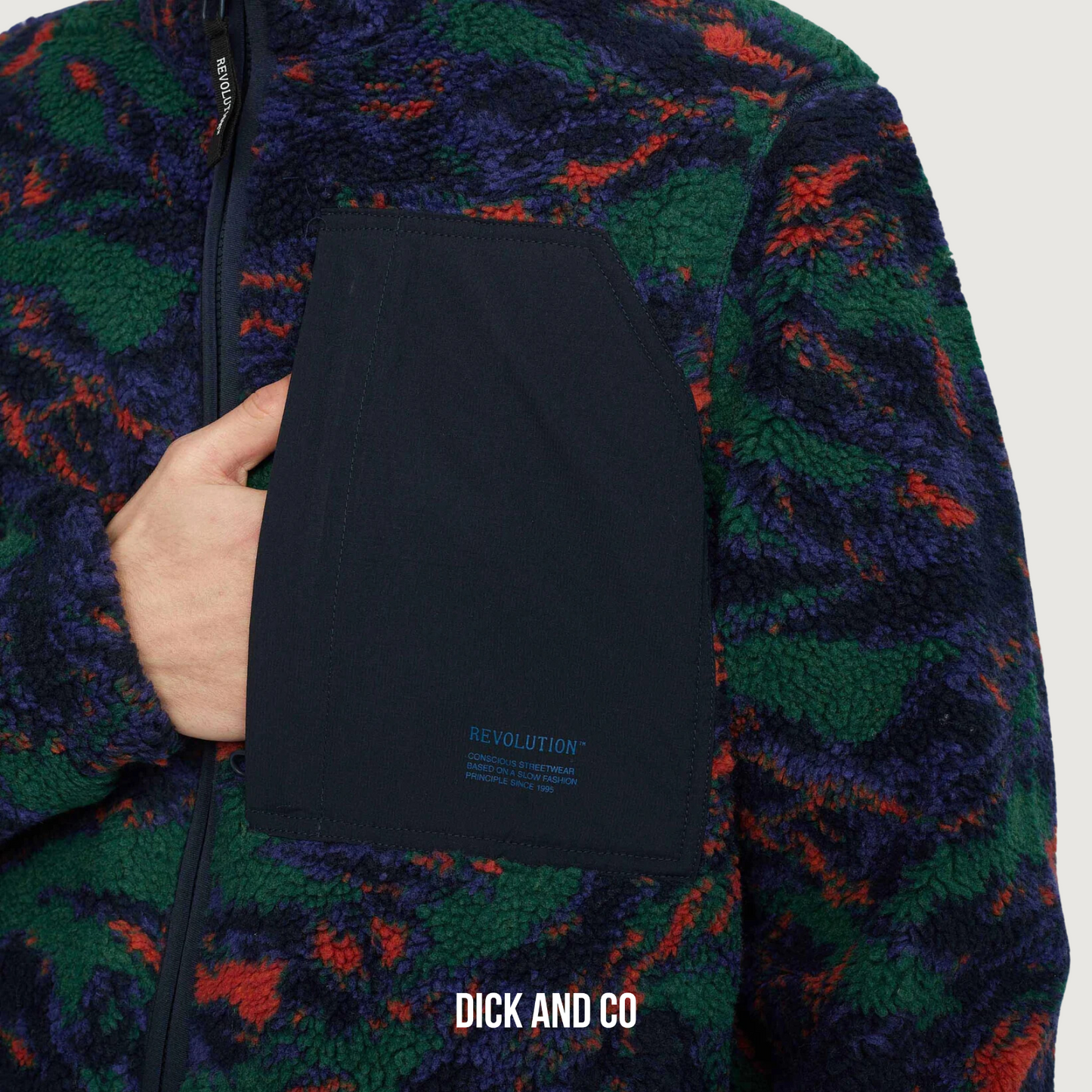 7013 Printed Pocket Teddy