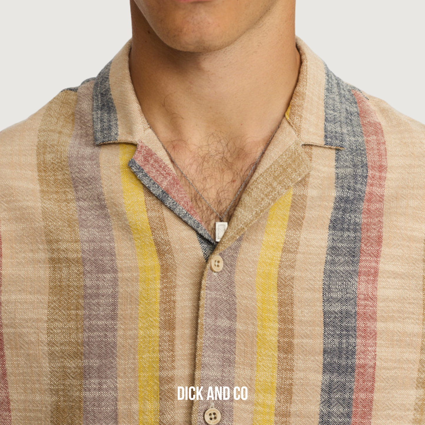 Short-sleeved shirt