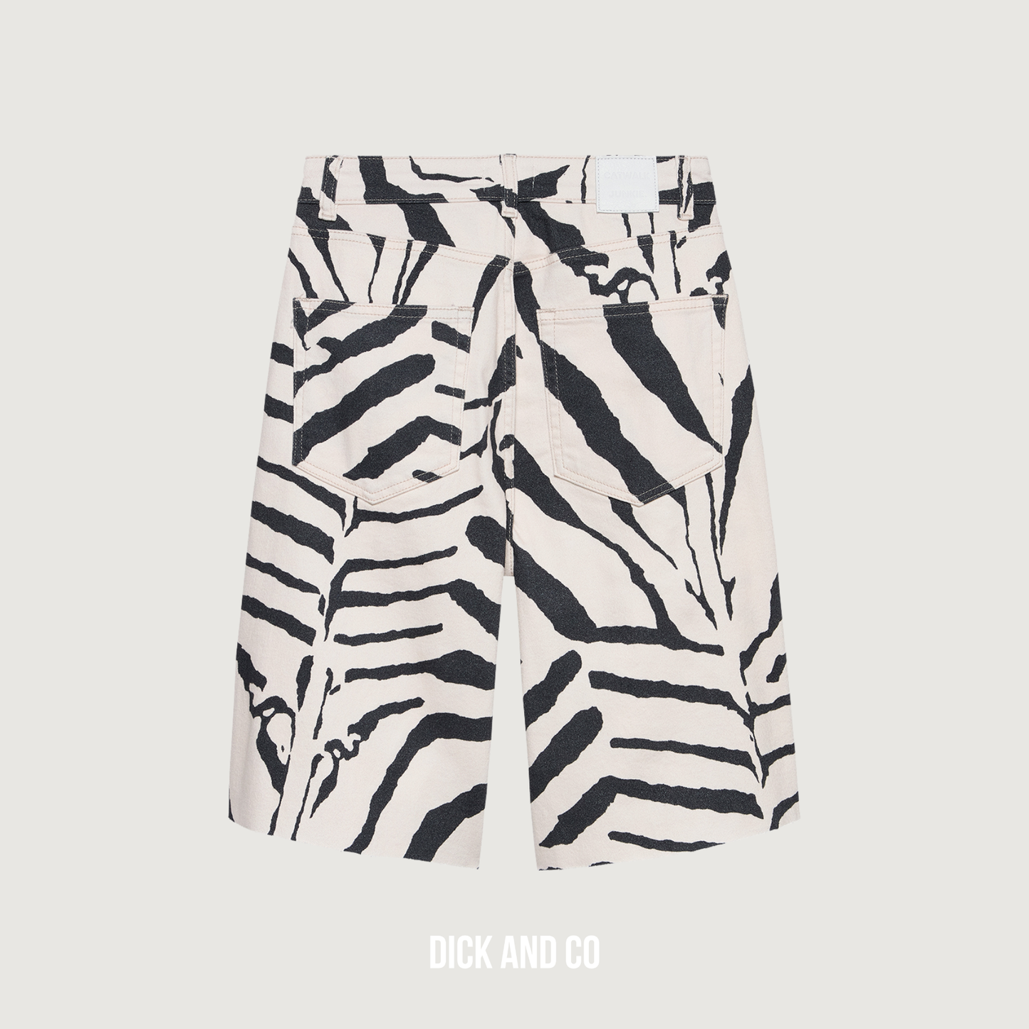 Loose fit zebra jorts