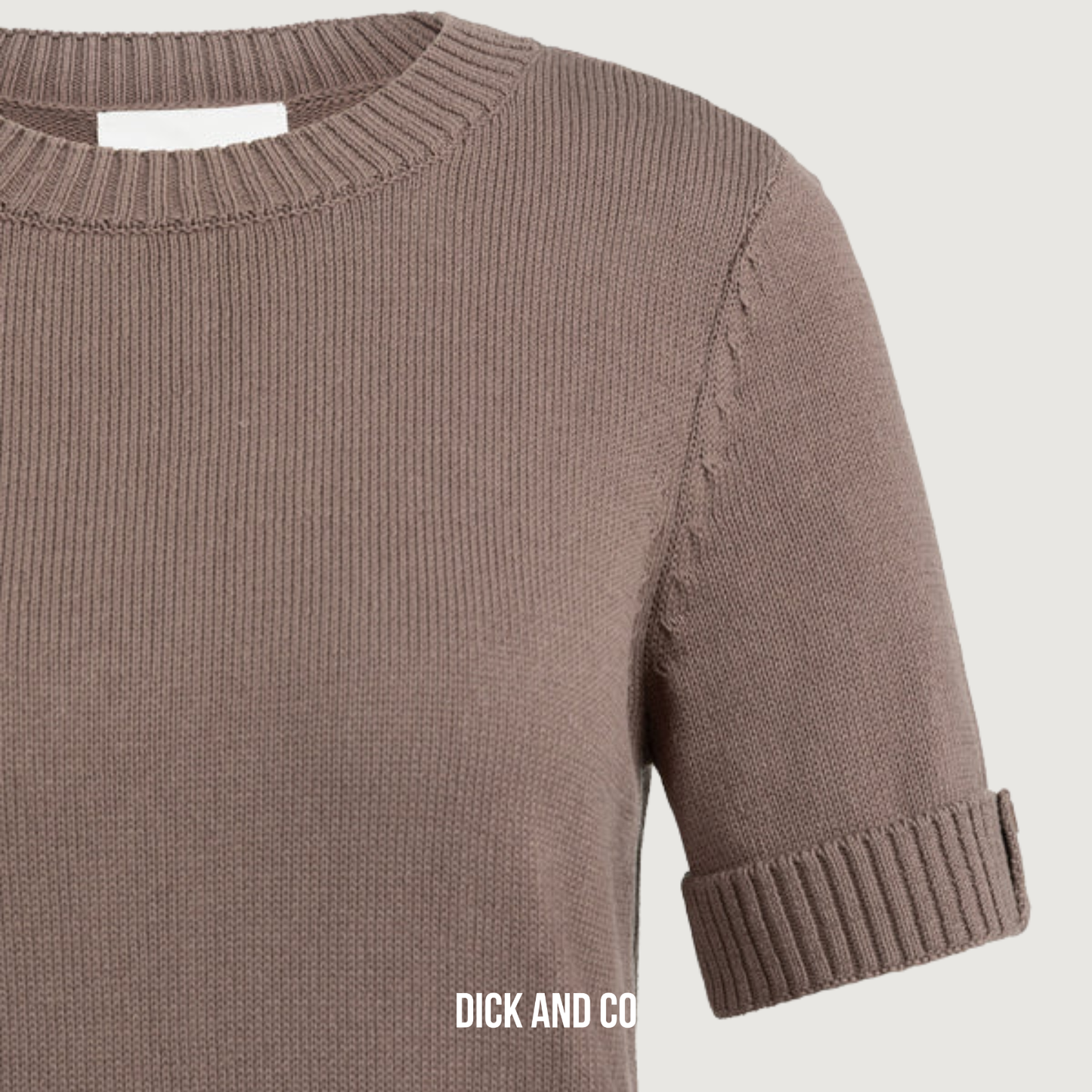 Gebreide trui met korte mouwen