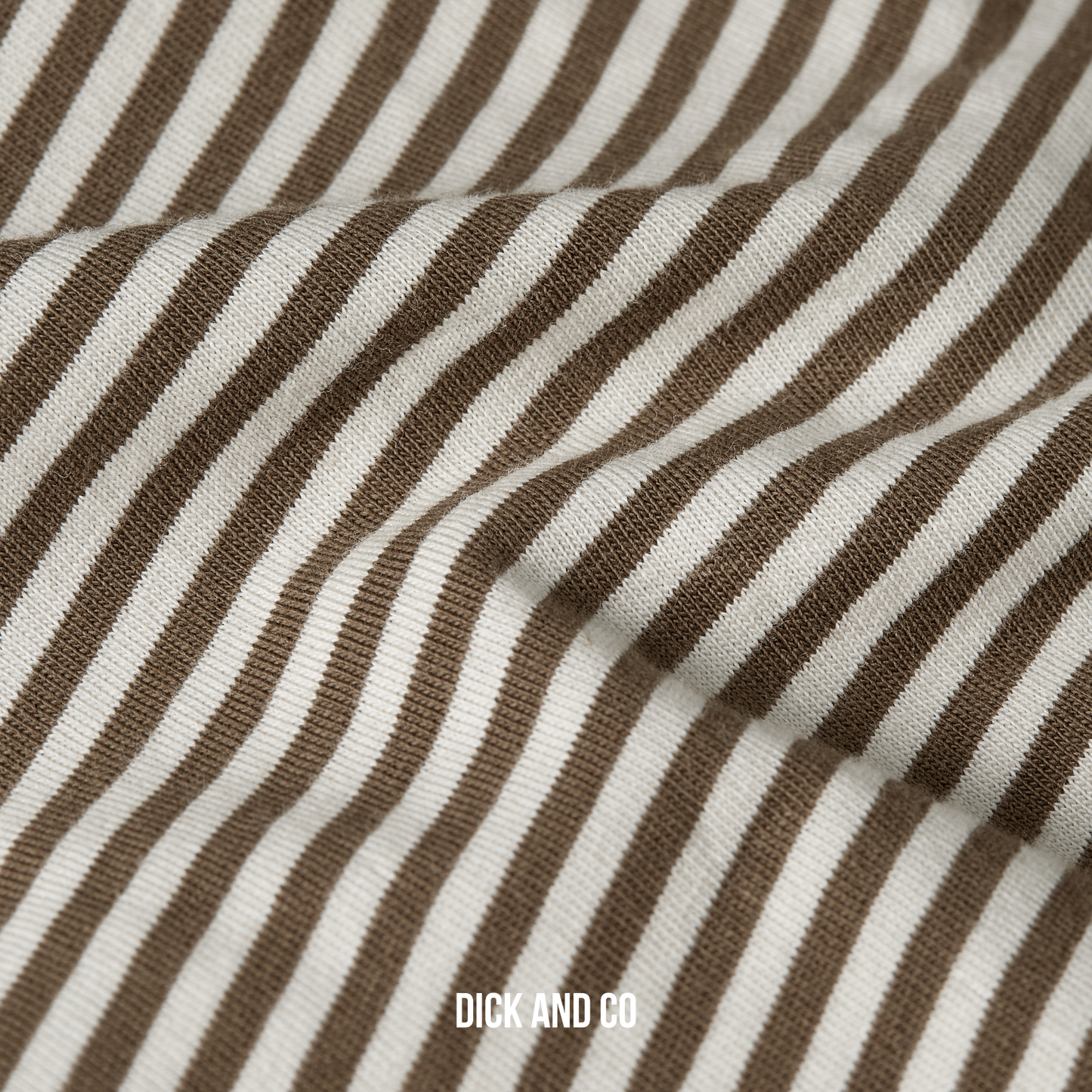 Relaxed knot stripe