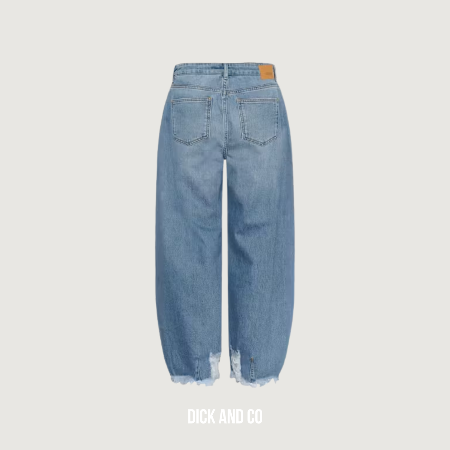 LucyMW Loose Barrel Jeans