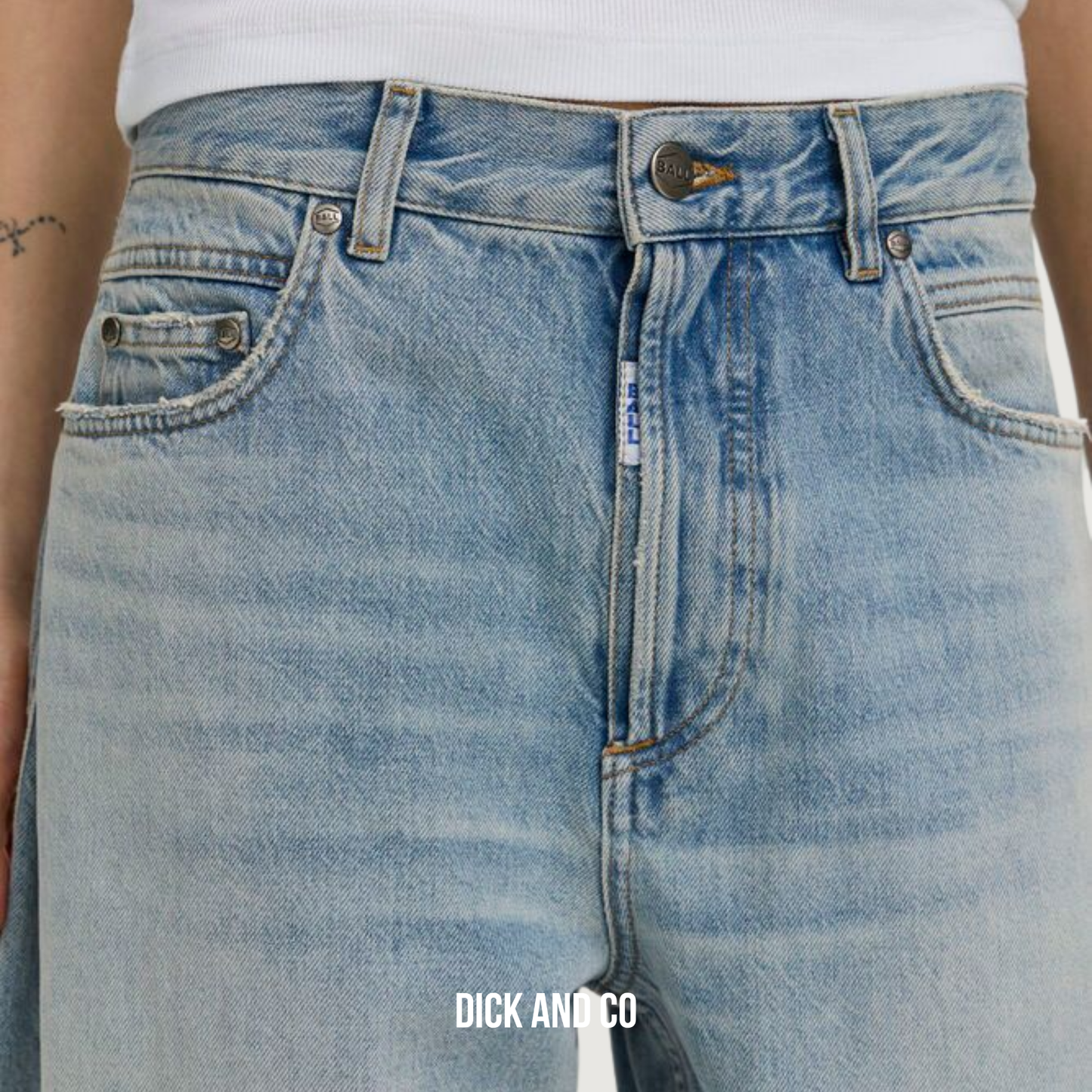 Bacavi Curved Jeans