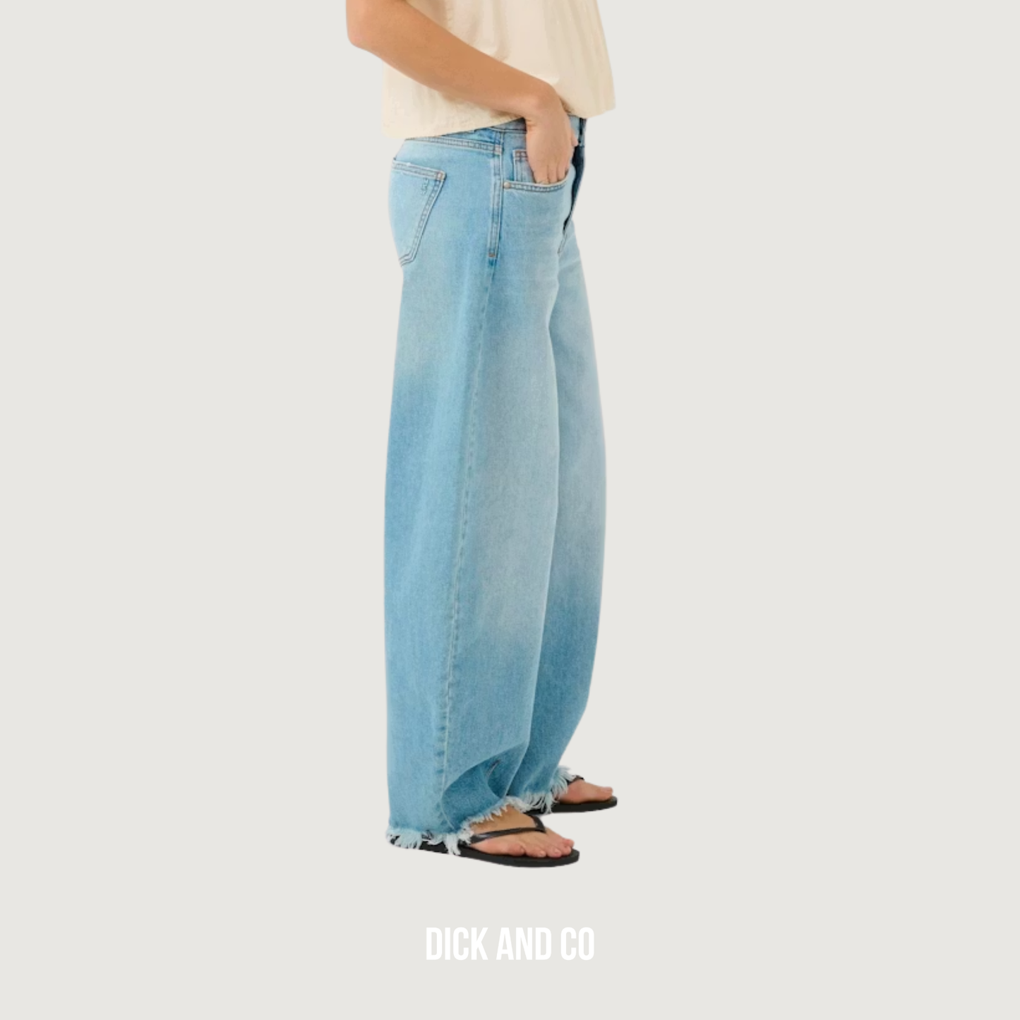 LucyMW Loose Barrel Jeans