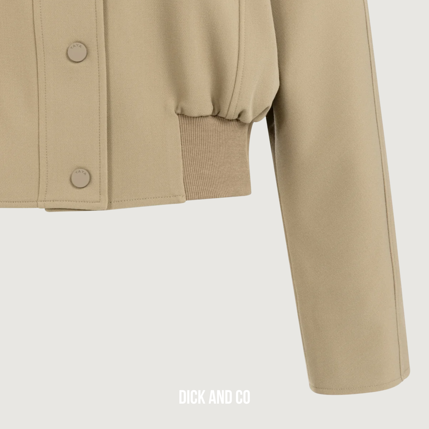 Kort oversized jasje met ribboord