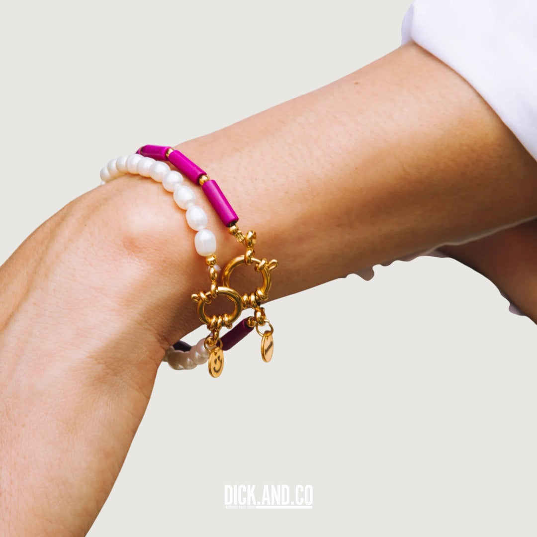 BONNIE STUDIOS Boris Parel Armband in Wit, detailopname