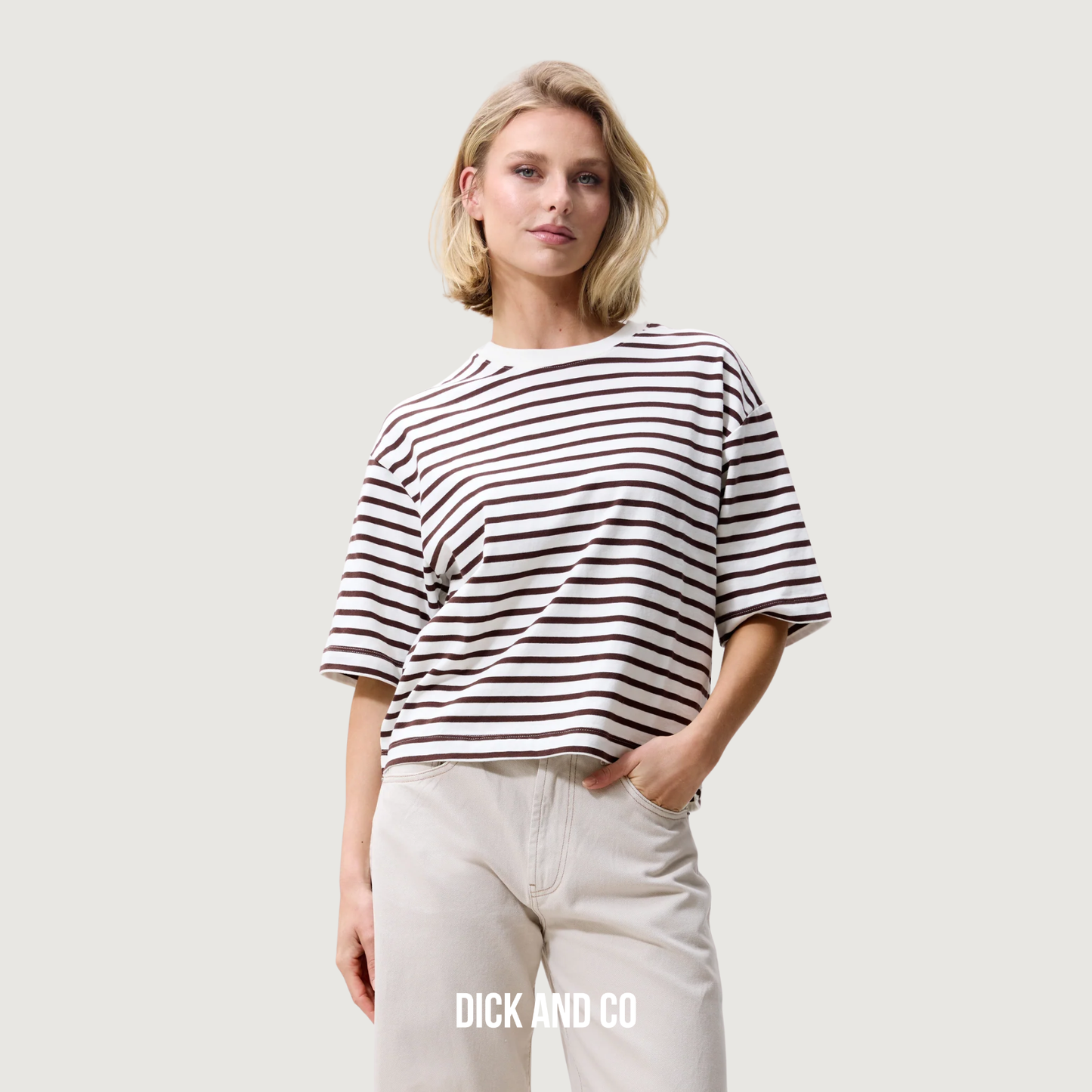 CATWALK JUNKIE Loose fit striped t-shirt in de kleur bruin (rocky road)