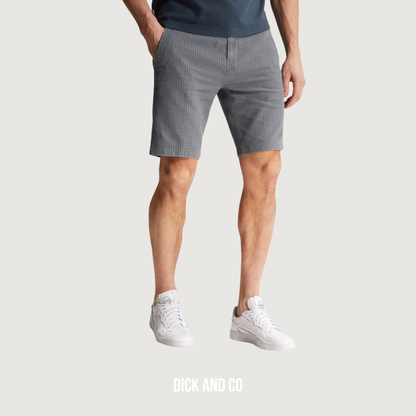CAST IRON Regular fit chino short in de kleur blauw (turbulence)