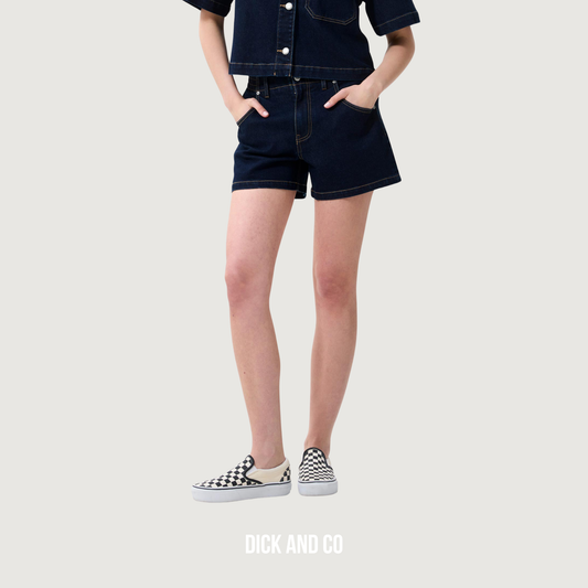 CATWALK JUNKIE Denim short with elastic waistband in de kleur blauw (dark blue)