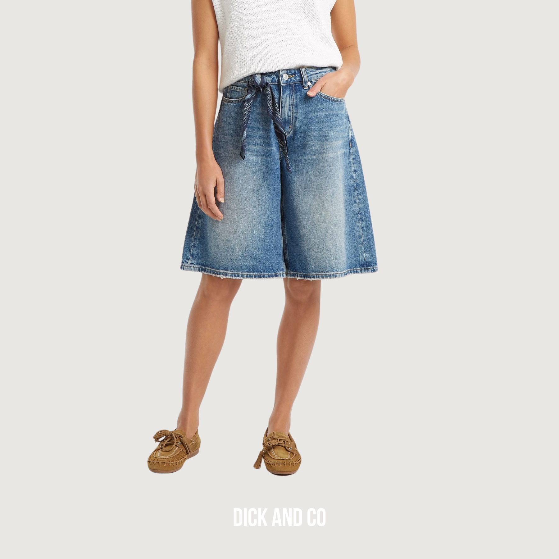 CIRCLE OF TRUST Dae short in de kleur blauw (denim dash wash)