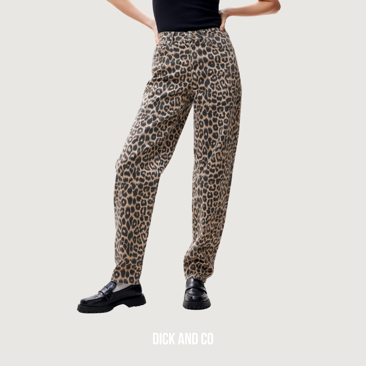 Barrel Fit Leopard jeans