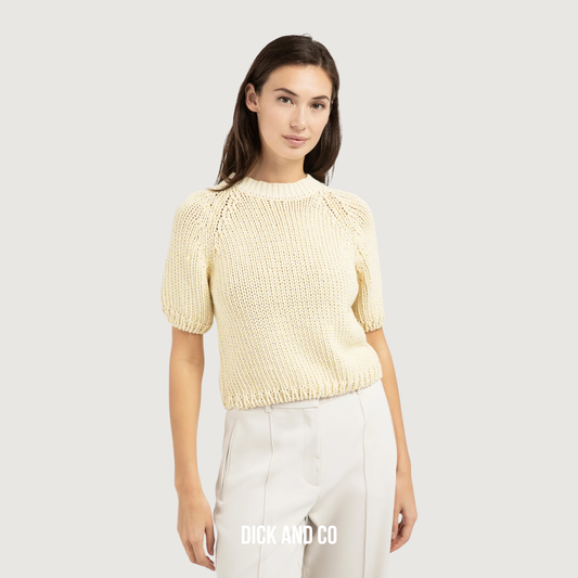 Grofgebreide trui korte mouwen