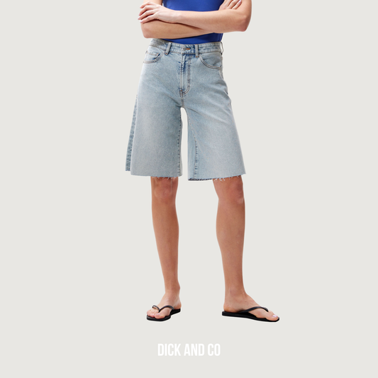 CATWALK JUNKIE Loose fit jorts in de kleur blauw (blue)