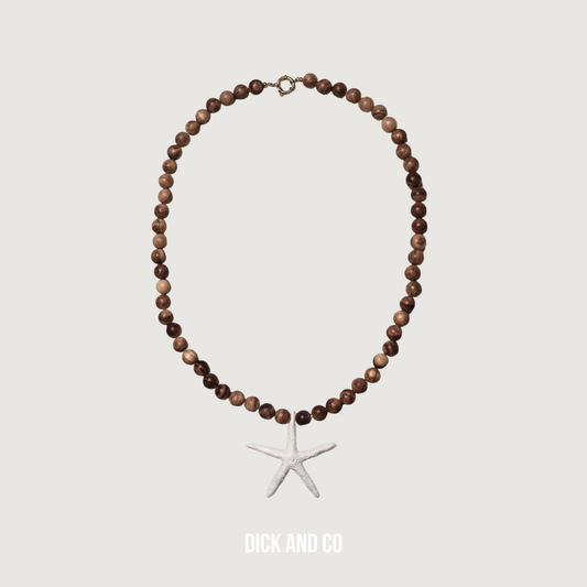 BONNIE STUDIOS Tiger Seastar Necklace ketting in de kleur bruin (brown)