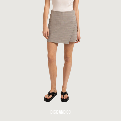 YAYA Geruite skort met overslagdetail in de kleur beige (beige dessin)