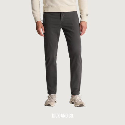 CAST IRON Cylas tapered fit chino in de kleur grijs (clever crows)