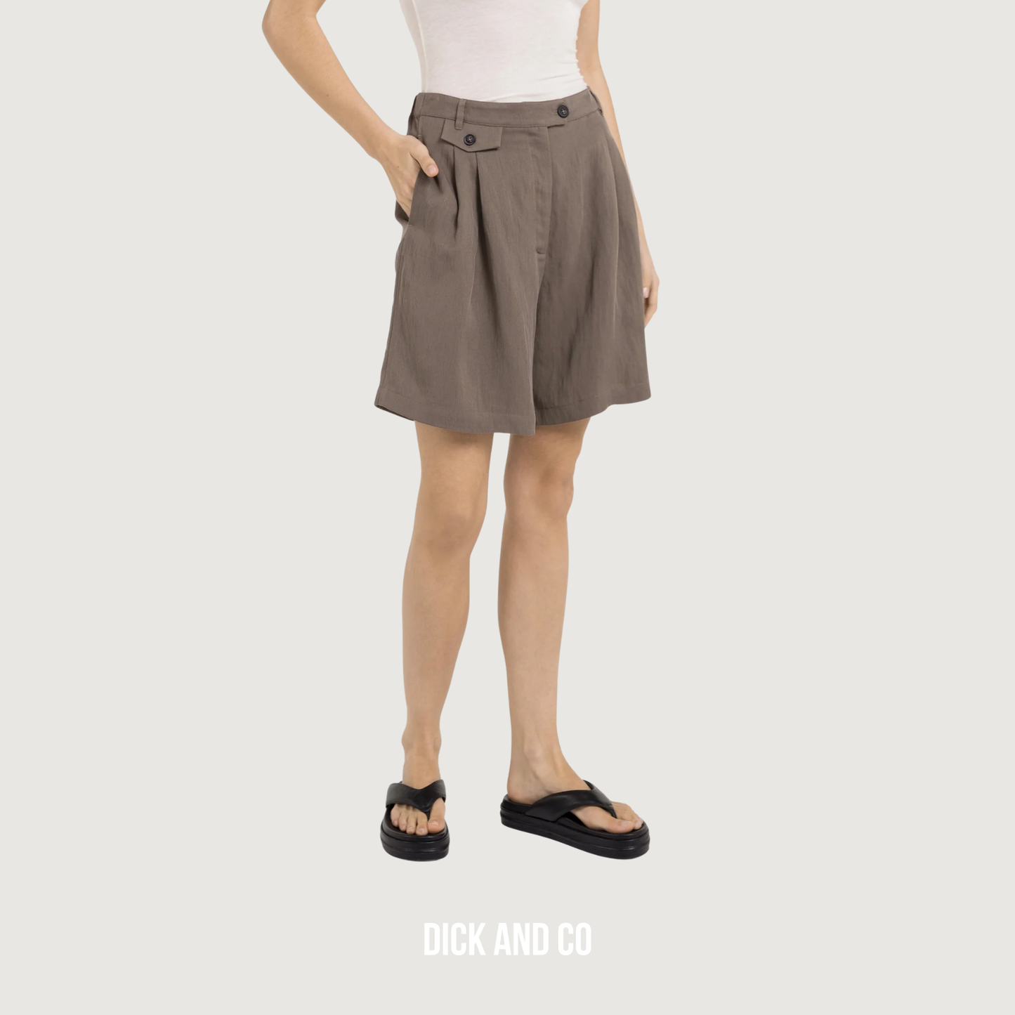 YAYA Geweven bermudashort met langere lengte in de kleur bruin (washed brown)
