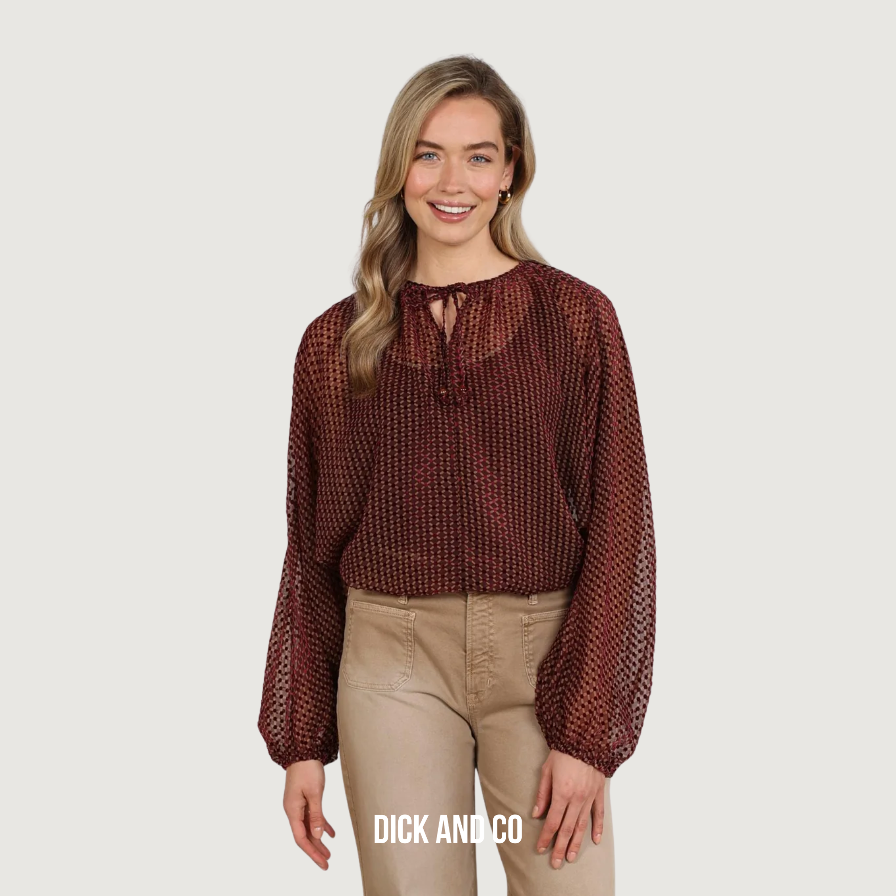 NUKUS Alicia blouse Pattern in de kleur paars (cherry)