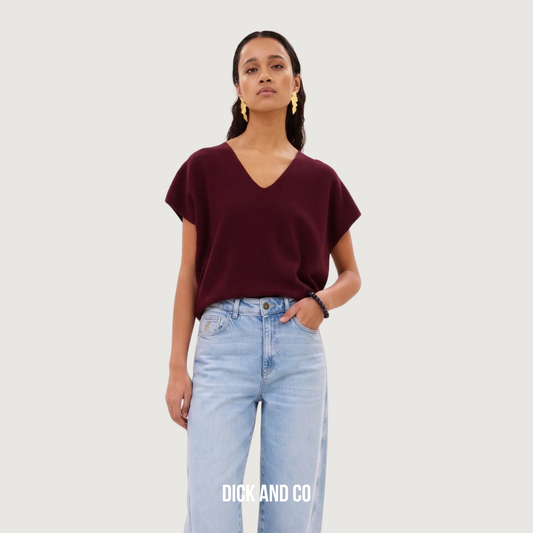 BY-BAR Sil v-neck pullover in de kleur rood (wine)
