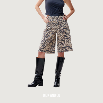 Loose Fit Leopard Jorts