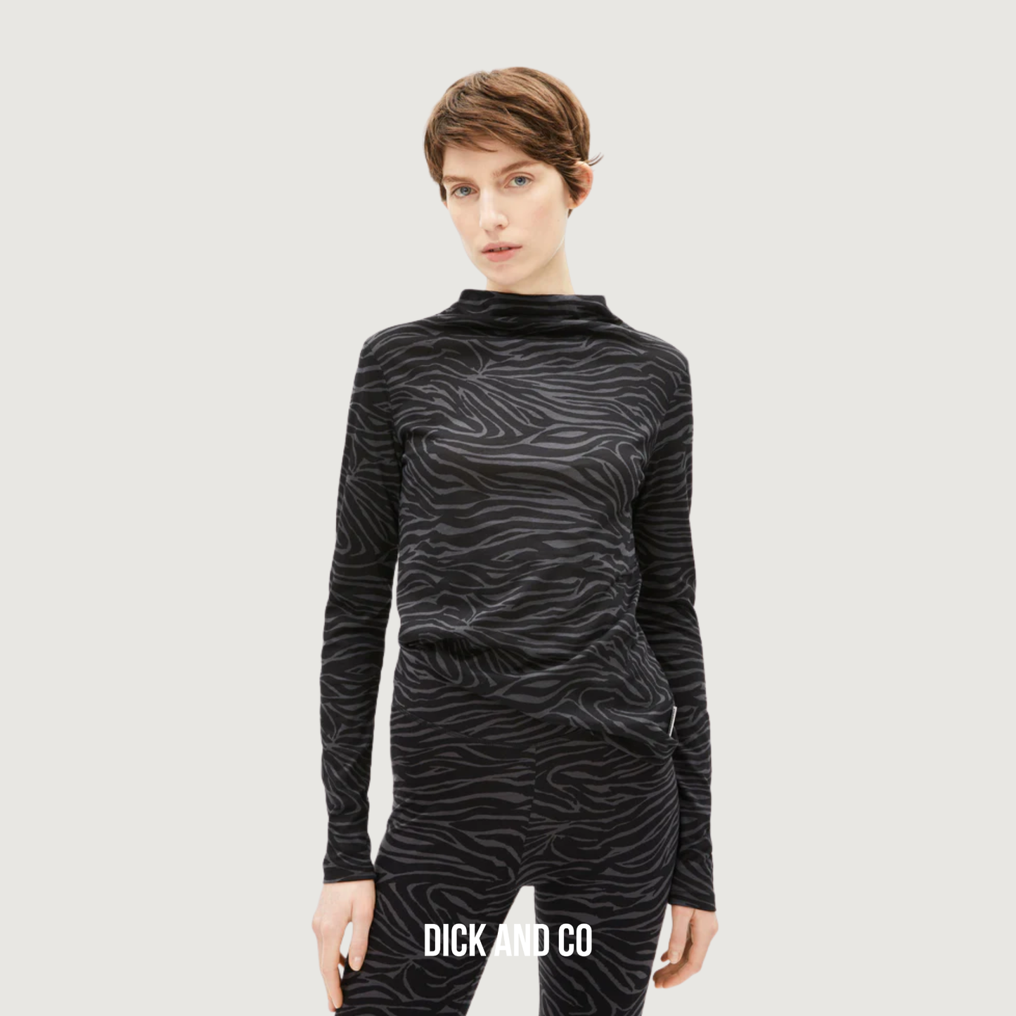 Calunaa Zebraraa (30007831)