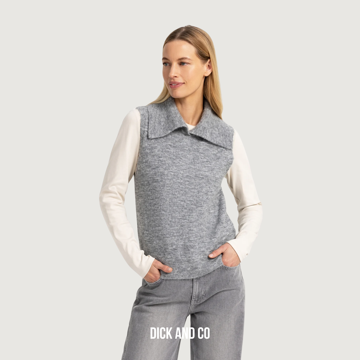 YAYA Mouwloze gebreide top met kraag in de kleur grijs (medium grey melange)
