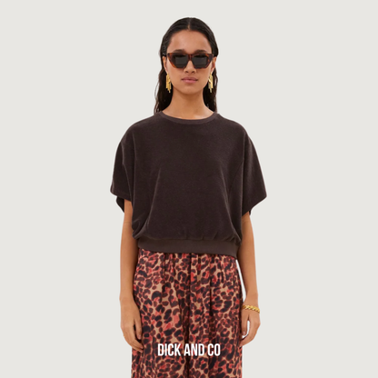 BY-BAR Nuki slub top in de kleur bruin (coffee bean)