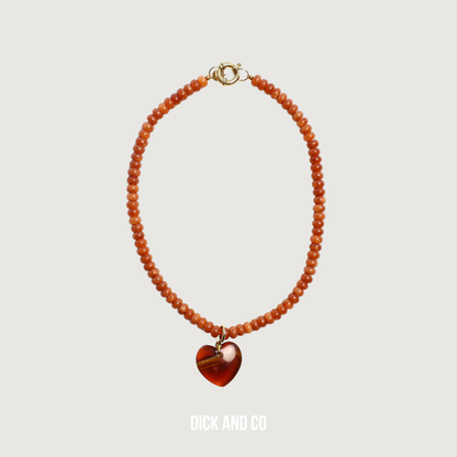 BONNIE STUDIOS Heart Ketting in de kleur bruin (camel)