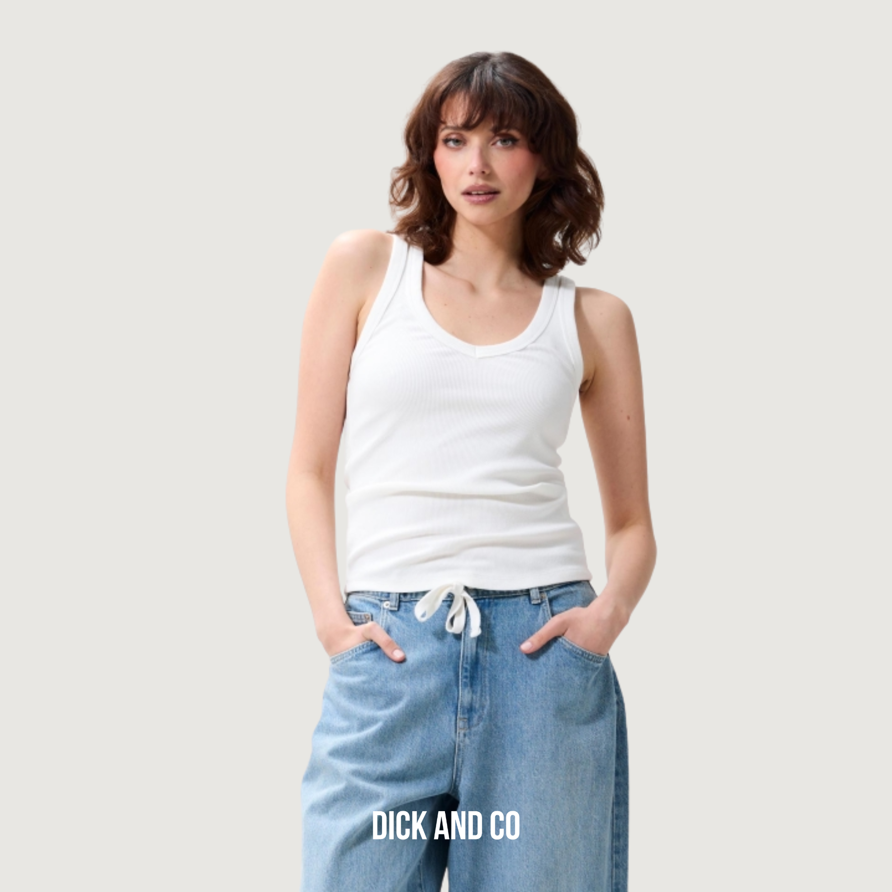 CATWALK JUNKIE Vneck rib singlet in de kleur wit (off white)