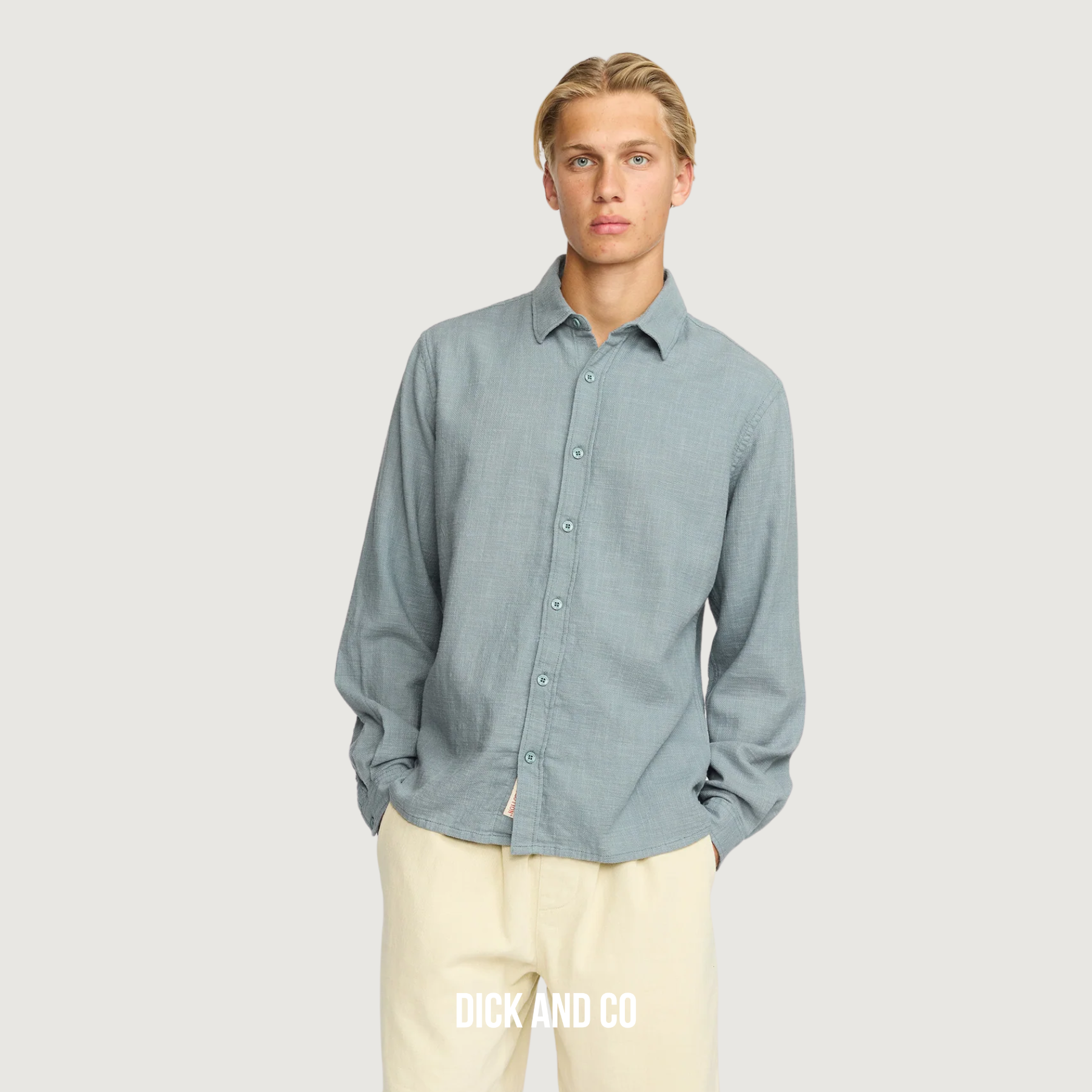 RVLT Loose shirt in de kleur blauw (blue)