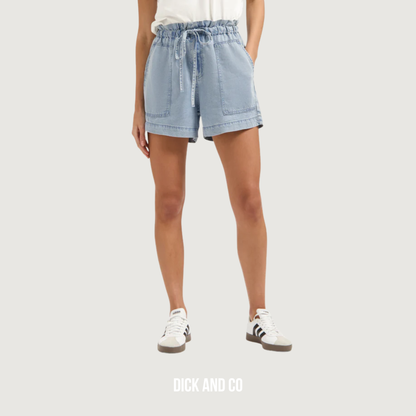 FLORÈZ Will short bermuda in de kleur blauw (light blue tencel)