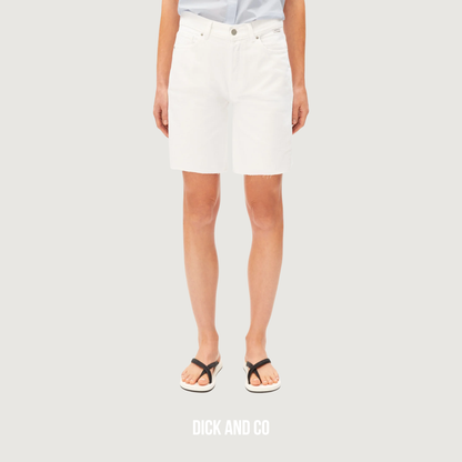ARMED ANGELS Thalinaa Mid Waist Denim short in de kleur wit (white)