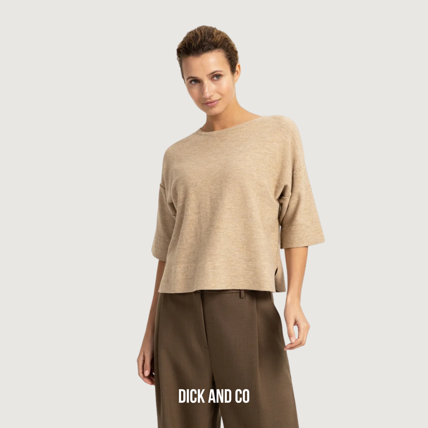 YAYA Fijngebreid oversized t-shirt met halflange mouwen in de kleur beige (beige melange)