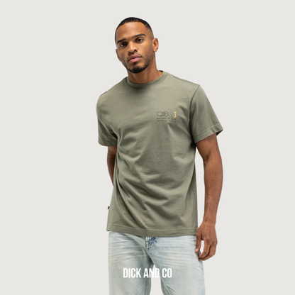 BUTCHER OF BLUE Army Elphin Loose Tee t-shirt in de kleur groen (dk. granite green)