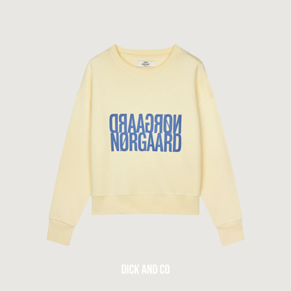 MADS NORGAARD Original sweater Tilvina sweater in de kleur geel (almond oil)