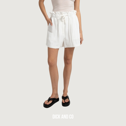 YAYA Bermuda met hoge taille en cargozakken in de kleur wit (off white denim)