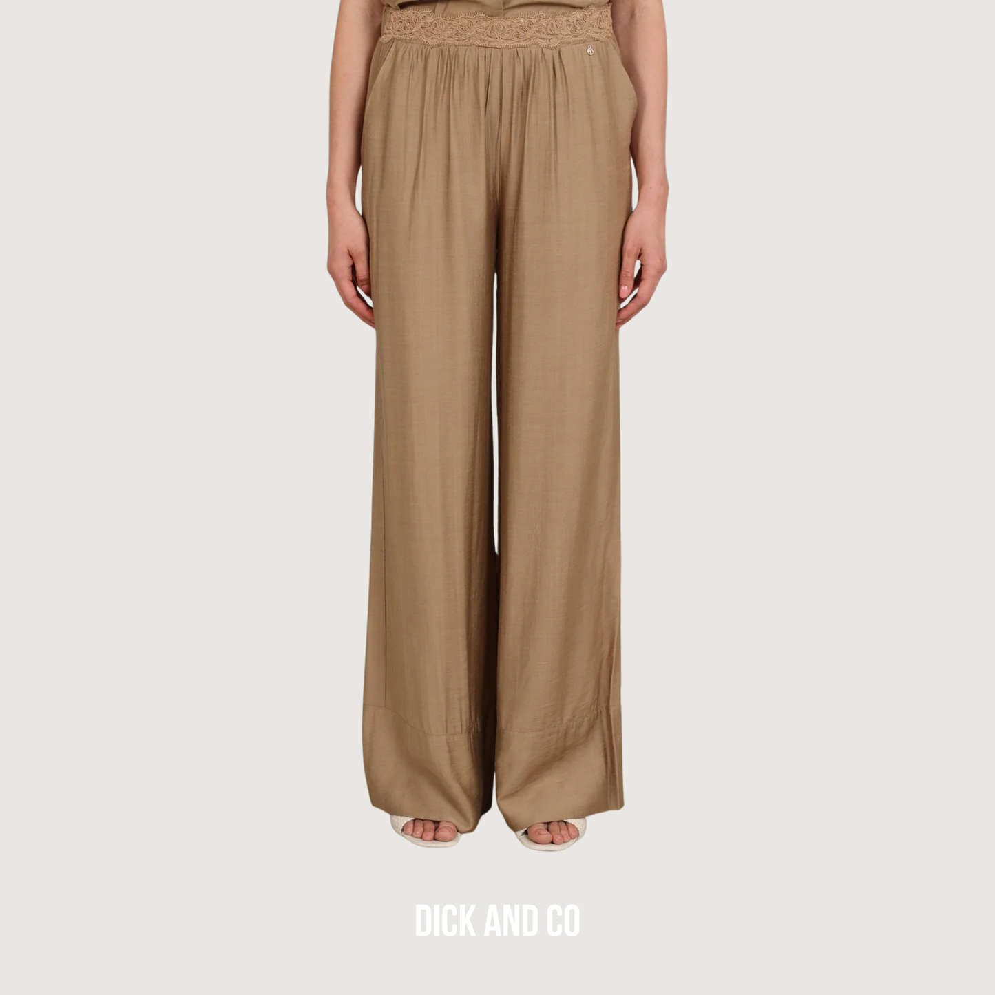 NUKUS Merel Pants broek in de kleur bruin (camel)