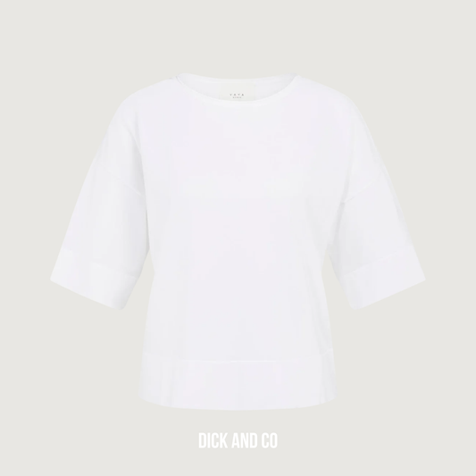 YAYA Fijngebreid oversized t-shirt met boothals in de kleur wit (pure white)