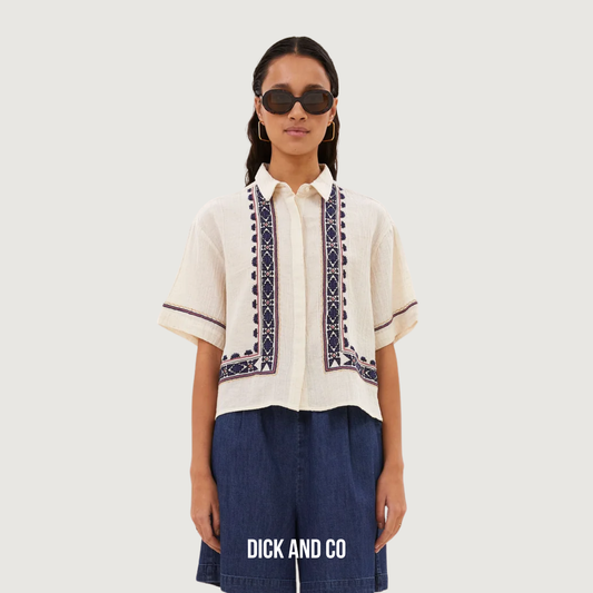 BY-BAR Jela Embroidery blouse in de kleur beige (sand)