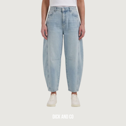 FLORÈZ Simmy Barrel broek in de kleur blauw (crystal blue)