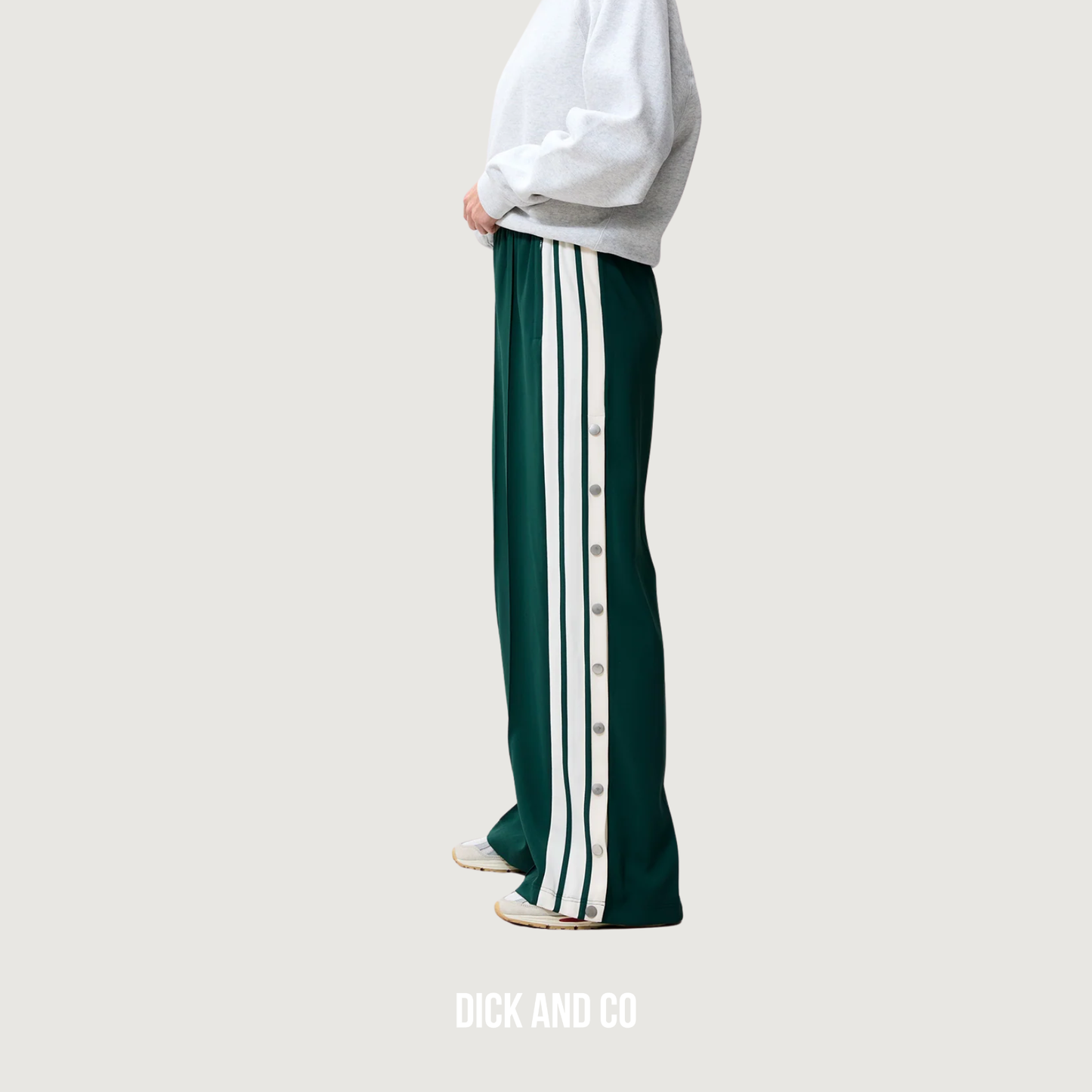 Tracksuit trousers (2504023005)