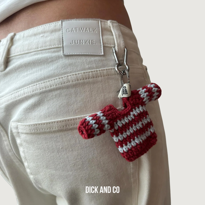 Keychain stripe tee