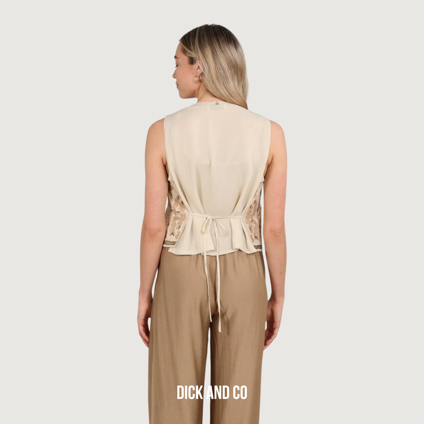 Momo Gilet Embroidery