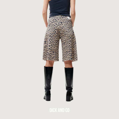 Loose Fit Leopard Jorts