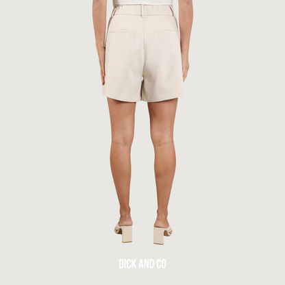 Dahlia short