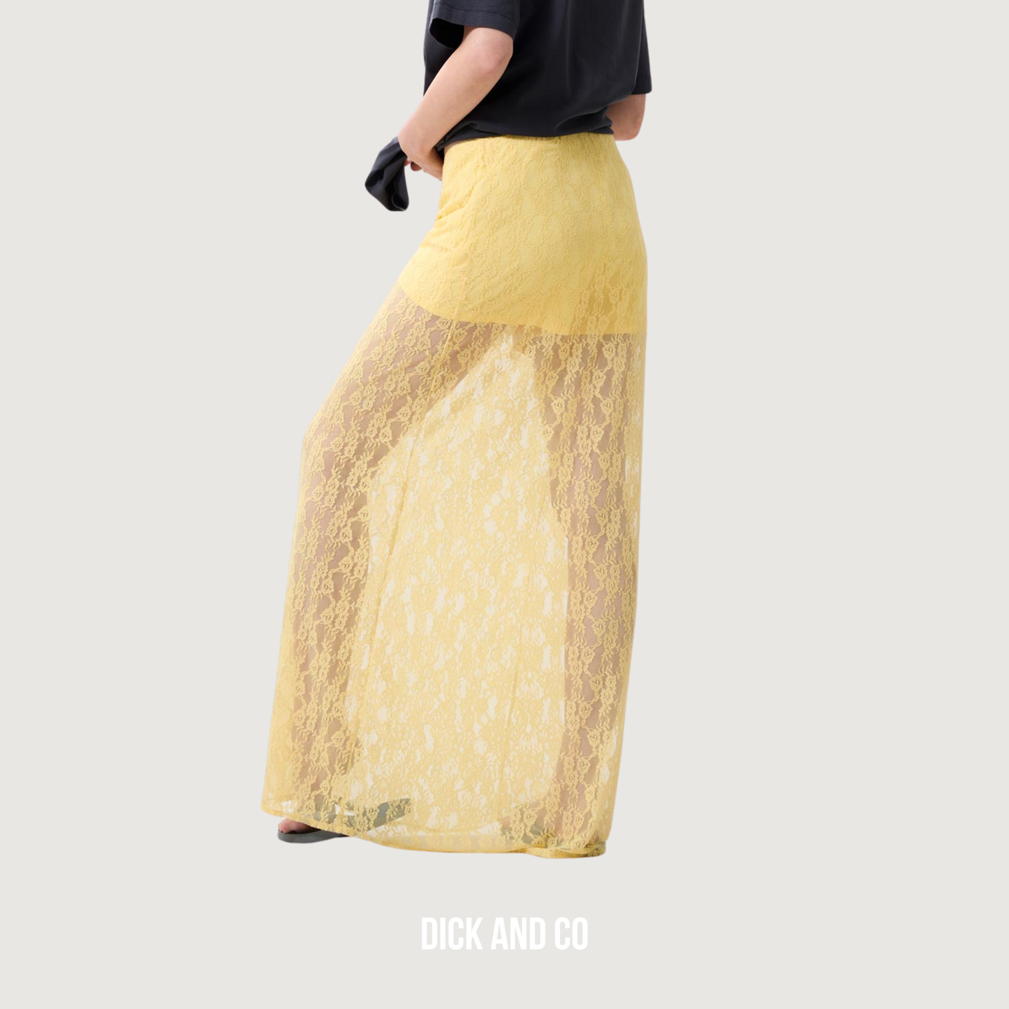 Lace skirt