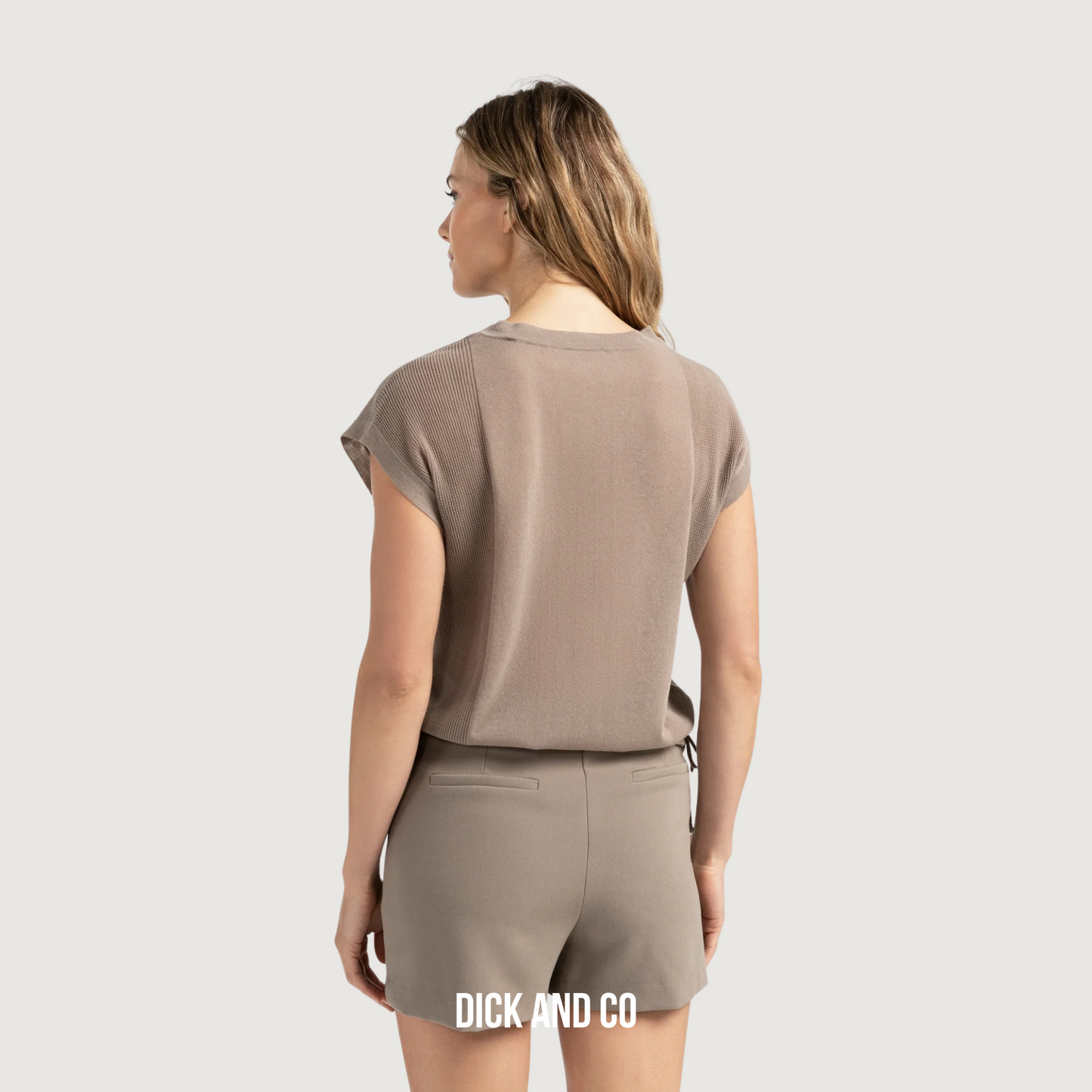 Mouwloze top (01-000479-507)