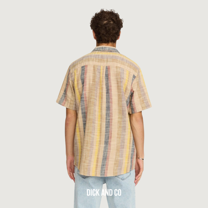 Short-sleeved shirt