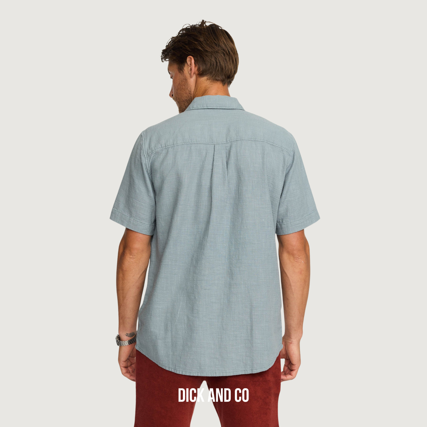 Short-sleeved shirt