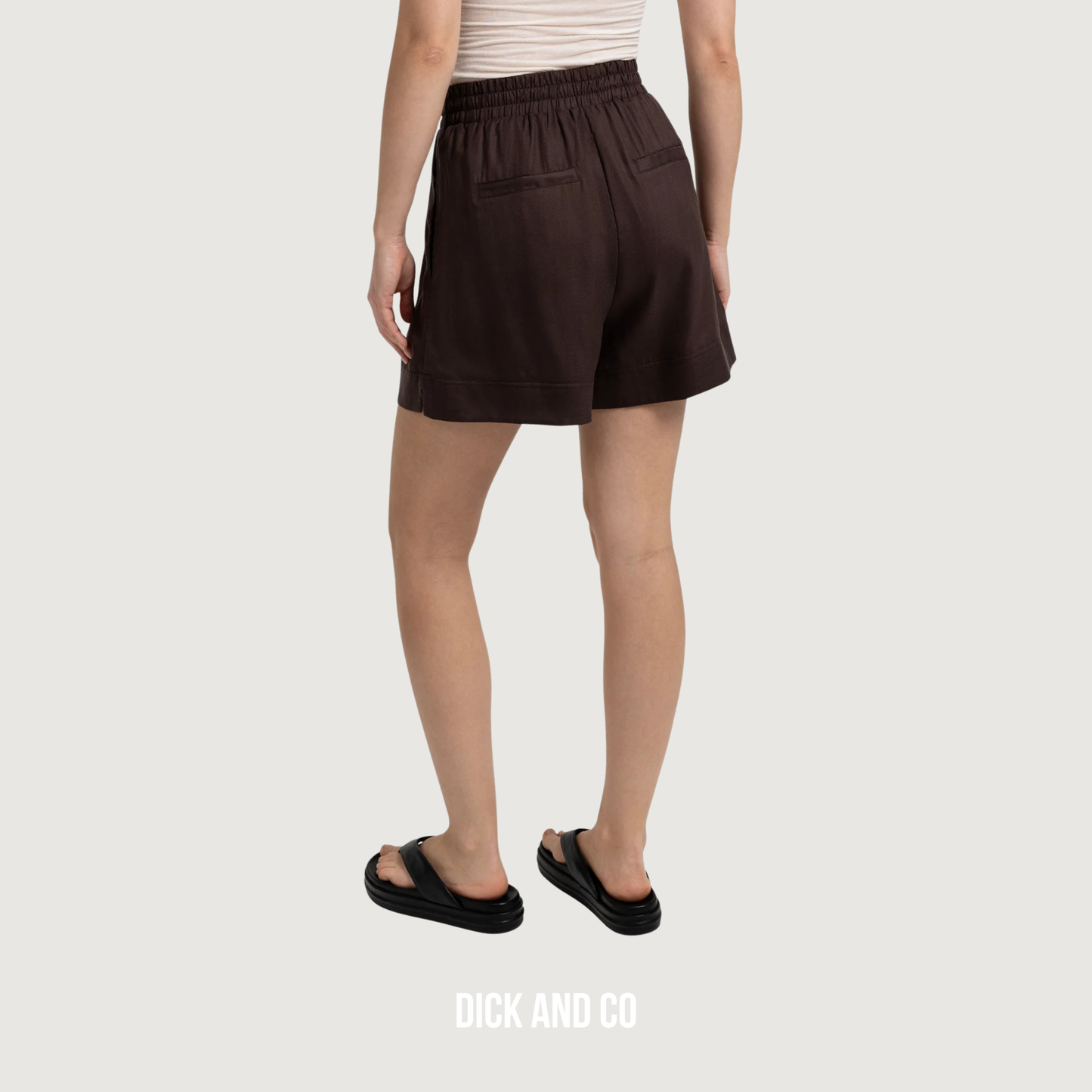 Short met hoge taille en elastische band